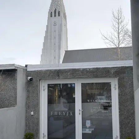 Freyja & 2* Reykjavík
